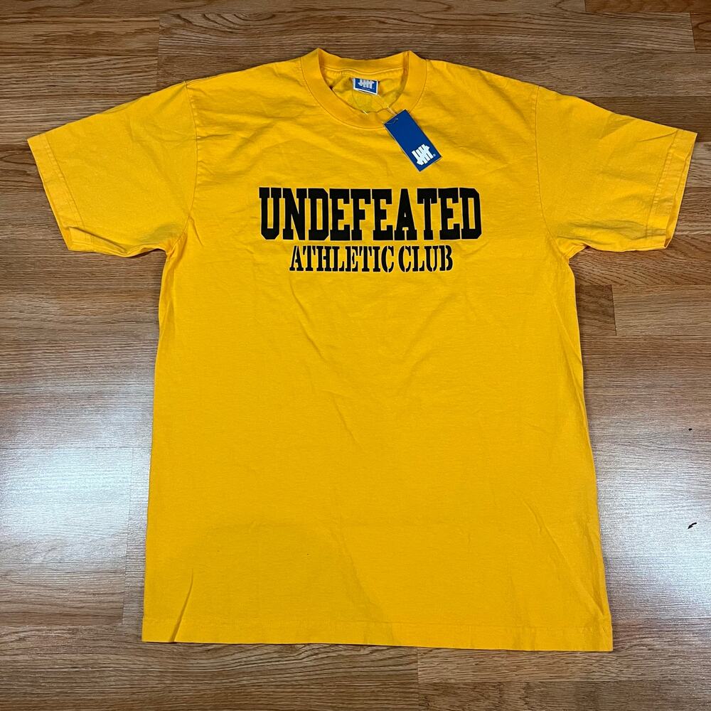 Undefeated Athletic Club Yellow T Shirt Men’s‎ Sz M New